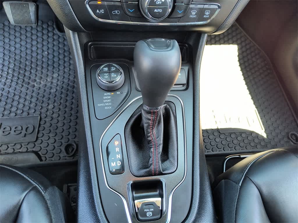 Thumbnail: 2021 Jeep Cherokee - 19