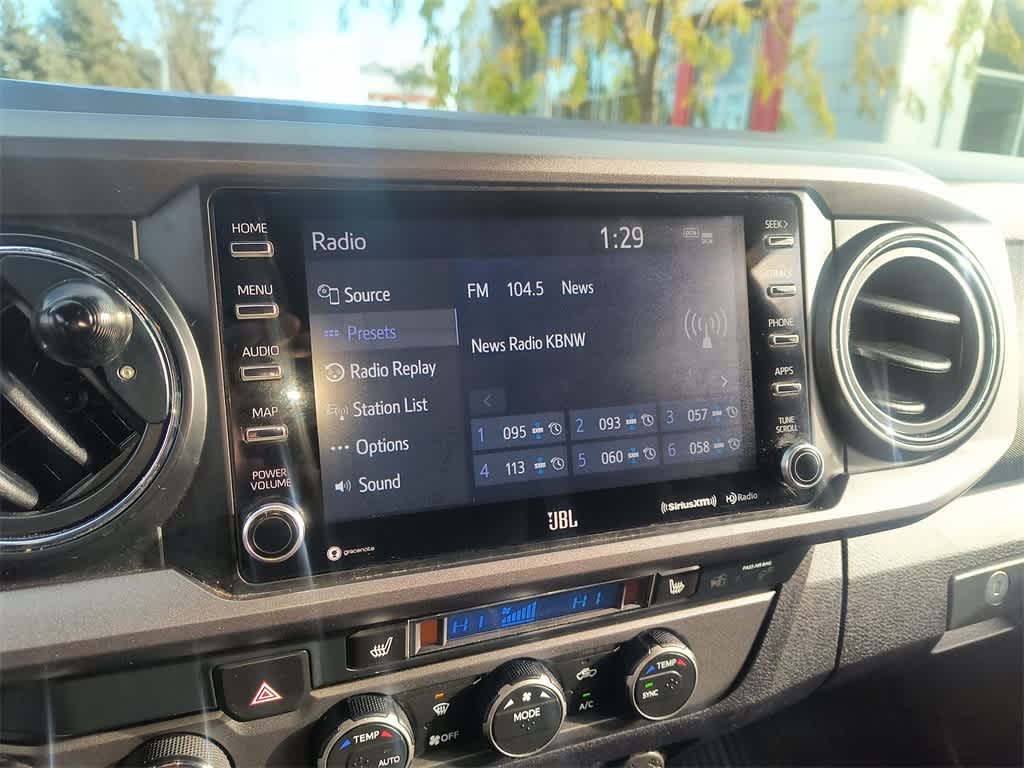 Thumbnail: 2020 Toyota Tacoma - 16