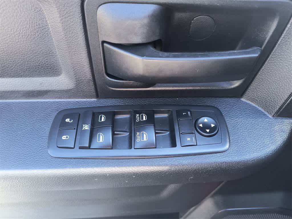 2017 RAM 2500 Tradesman 13