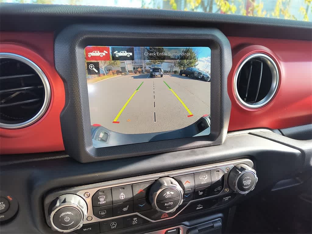 Thumbnail: 2023 Jeep Gladiator - 17