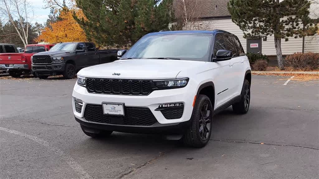 Thumbnail: 2025 Jeep Grand Cherokee - 4