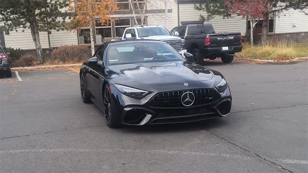 Thumbnail: 2022 Mercedes-Benz SL-Class - 3