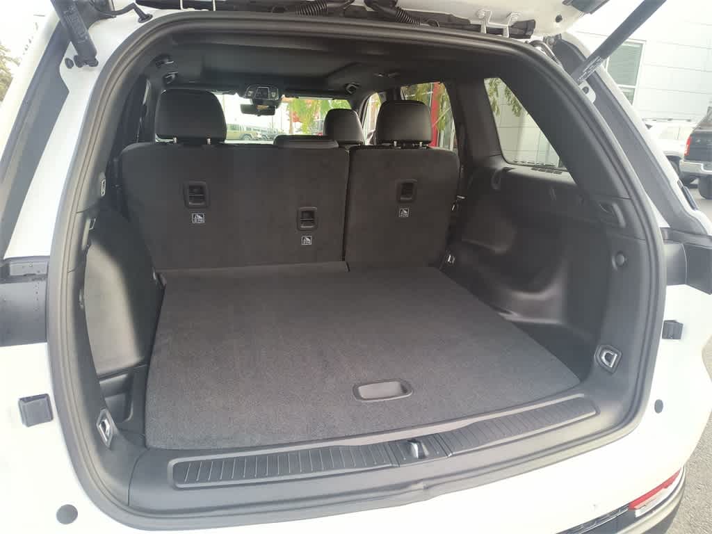 Thumbnail: 2025 Jeep Grand Cherokee - 24