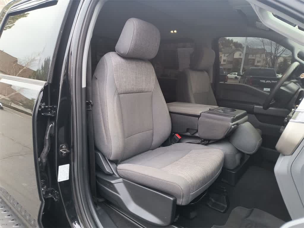 Thumbnail: 2024 Ford Econoline - 23