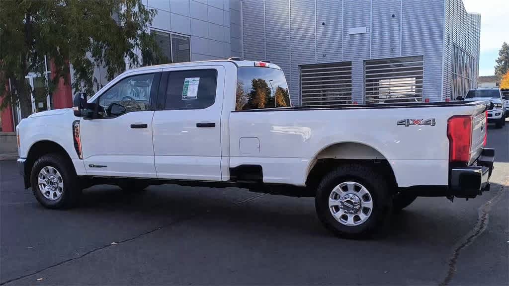 Thumbnail: 2023 Ford Econoline - 6