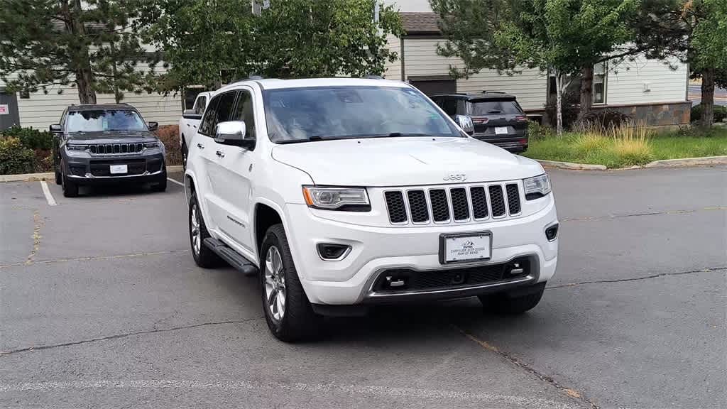 Thumbnail: 2015 Jeep Grand Cherokee - 3