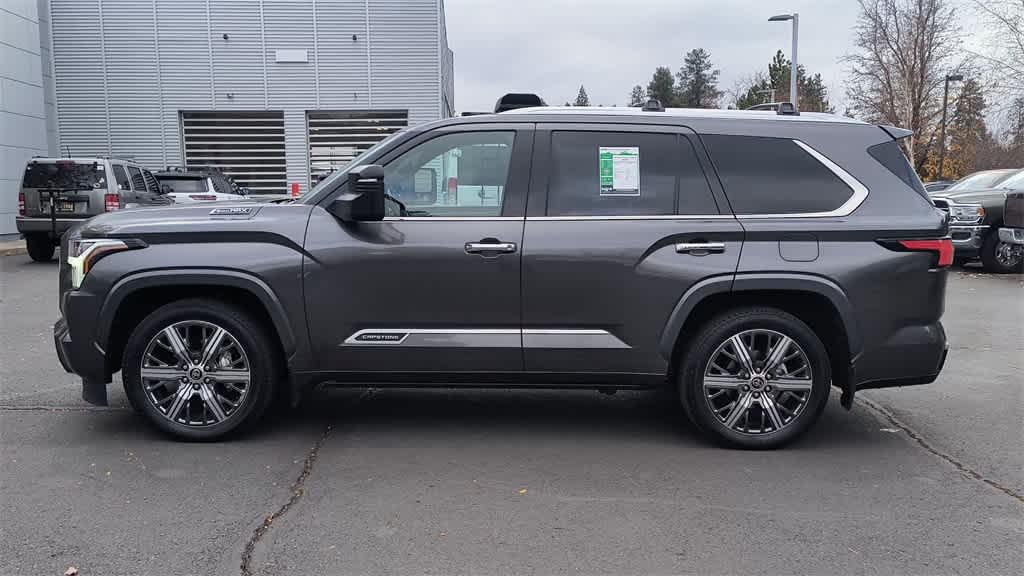 Thumbnail: 2023 Toyota Sequoia - 5