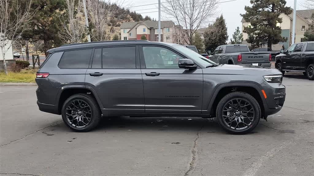 Thumbnail: 2025 Jeep Grand Cherokee L - 2