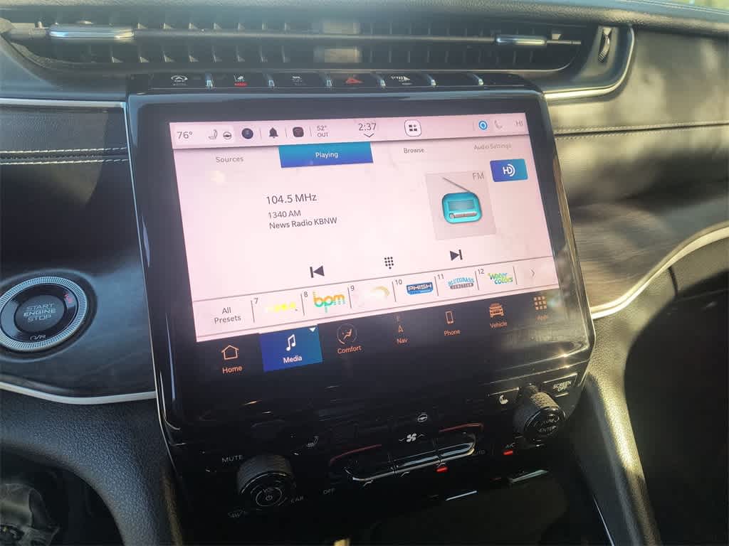 Thumbnail: 2023 Jeep Grand Cherokee - 16