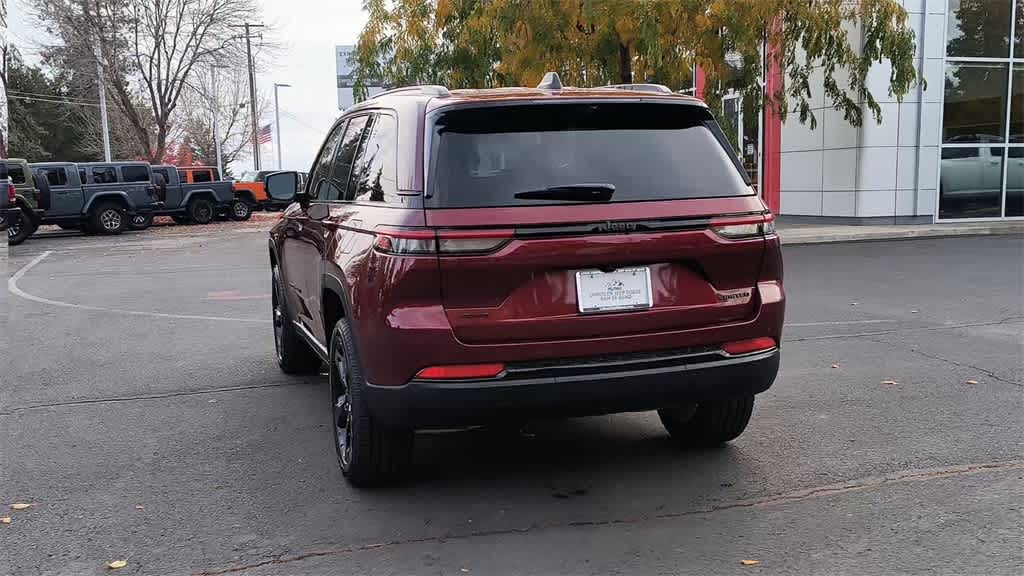 Thumbnail: 2025 Jeep Grand Cherokee - 7