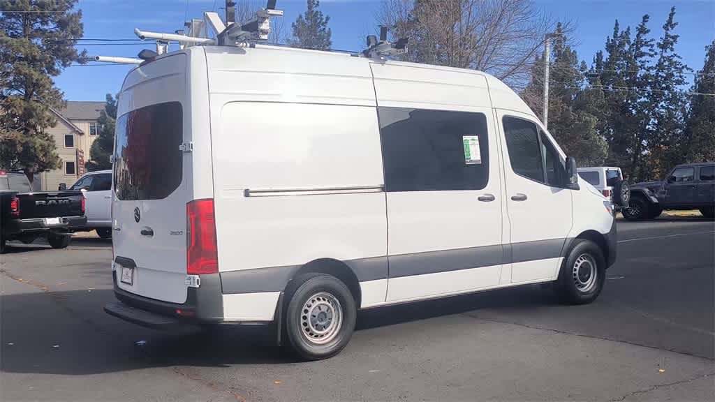 Thumbnail: 2023 Mercedes-Benz Sprinter - 9