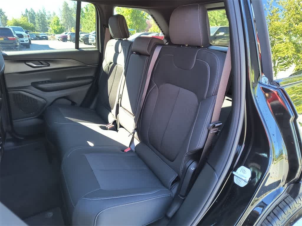 Thumbnail: 2025 Jeep Grand Cherokee - 22