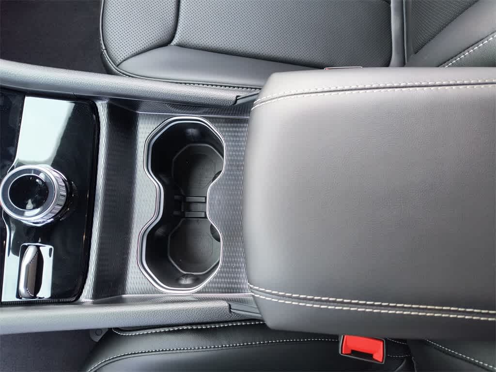 Thumbnail: 2025 Jeep Grand Cherokee - 21