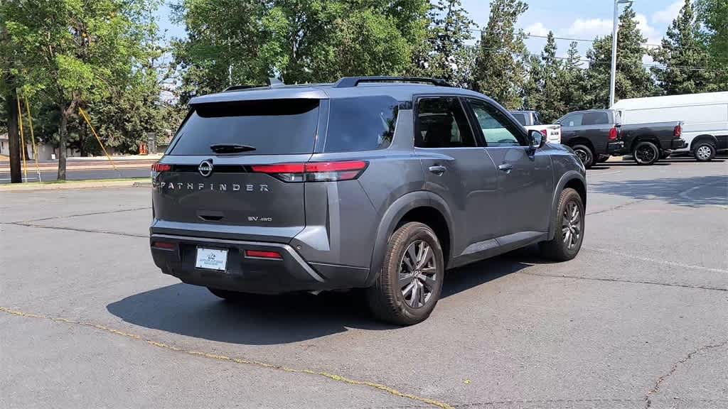 Thumbnail: 2023 Nissan Pathfinder - 8