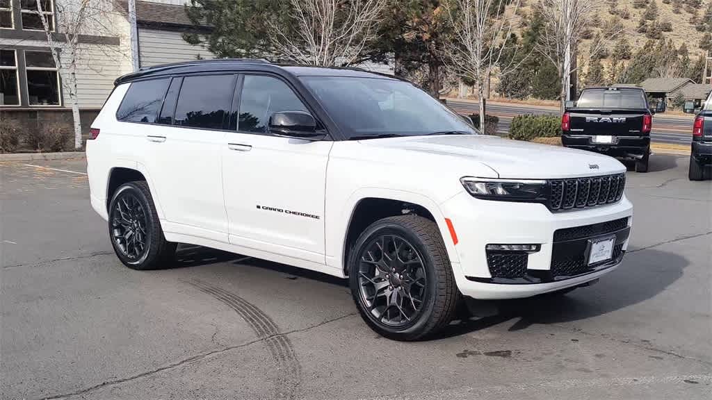 Thumbnail: 2025 Jeep Grand Cherokee L - 3