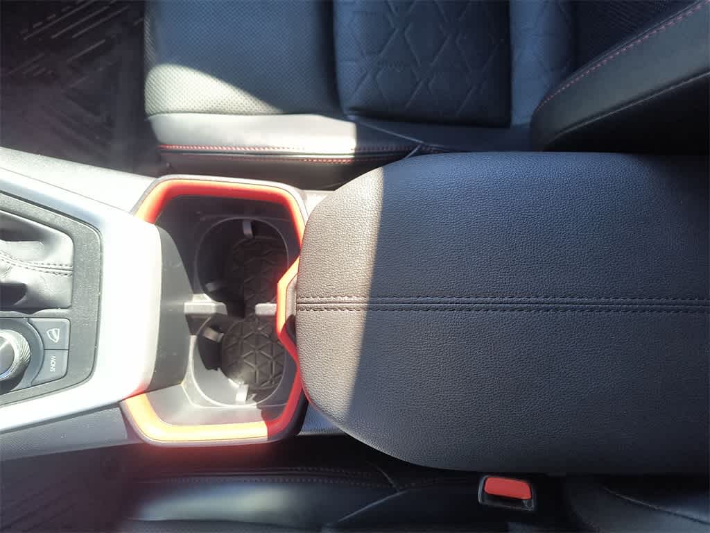 Thumbnail: 2022 Toyota RAV4 - 20