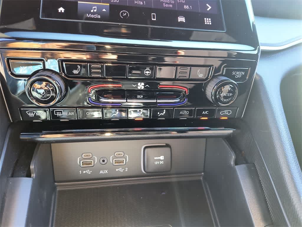 Thumbnail: 2025 Jeep Grand Cherokee - 18