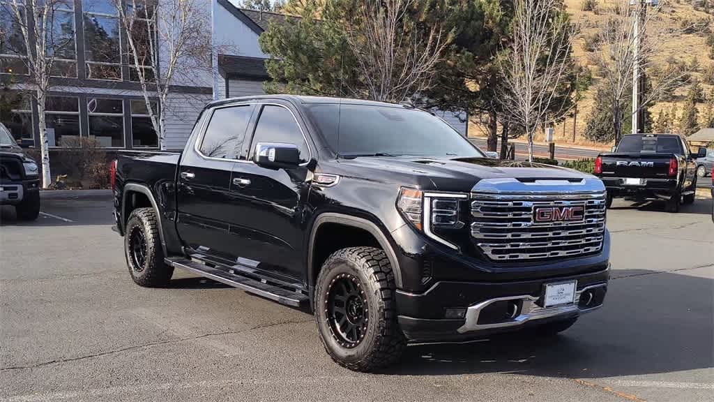 Thumbnail: 2022 GMC Sierra 1500 - 3