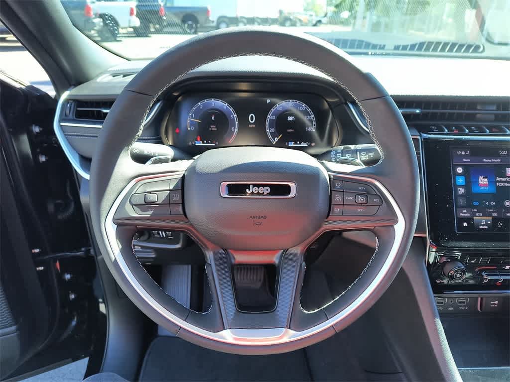 Thumbnail: 2025 Jeep Grand Cherokee - 14