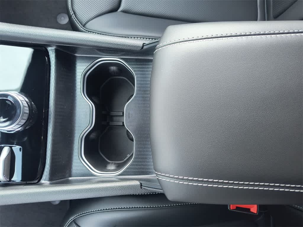 Thumbnail: 2025 Jeep Grand Cherokee - 21