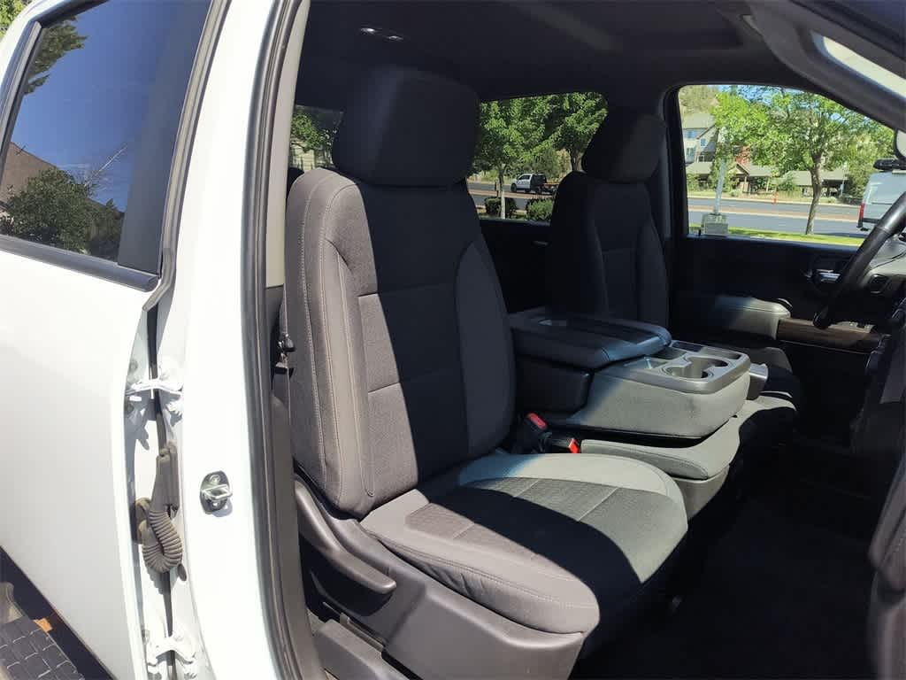Thumbnail: 2021 Chevrolet Silverado 3500 - 23