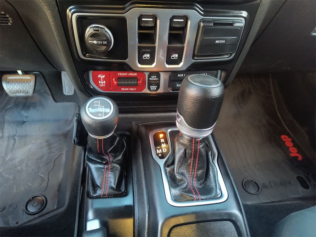 Thumbnail: 2023 Jeep Wrangler - 20