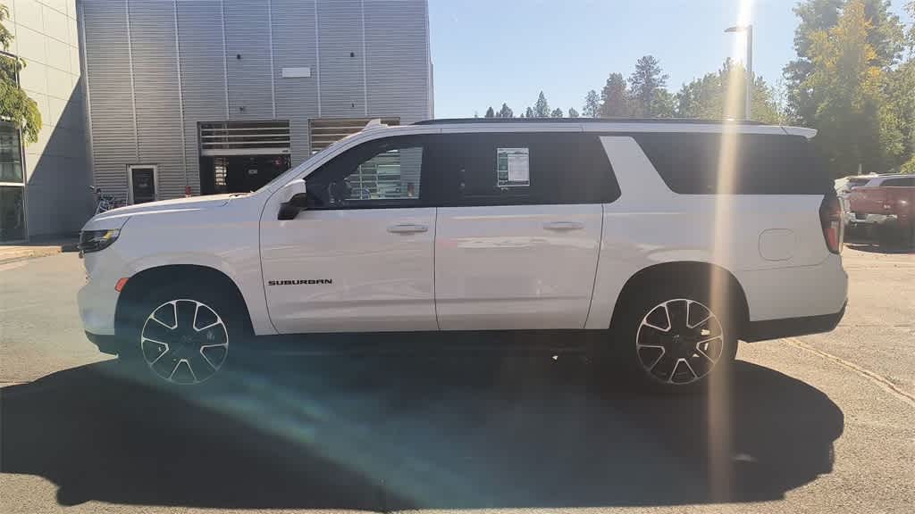 Thumbnail: 2021 Chevrolet Suburban - 5