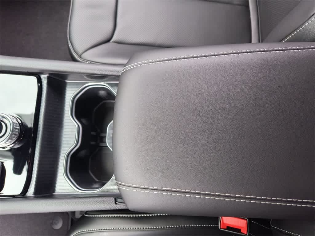 Thumbnail: 2025 Jeep Grand Cherokee - 21