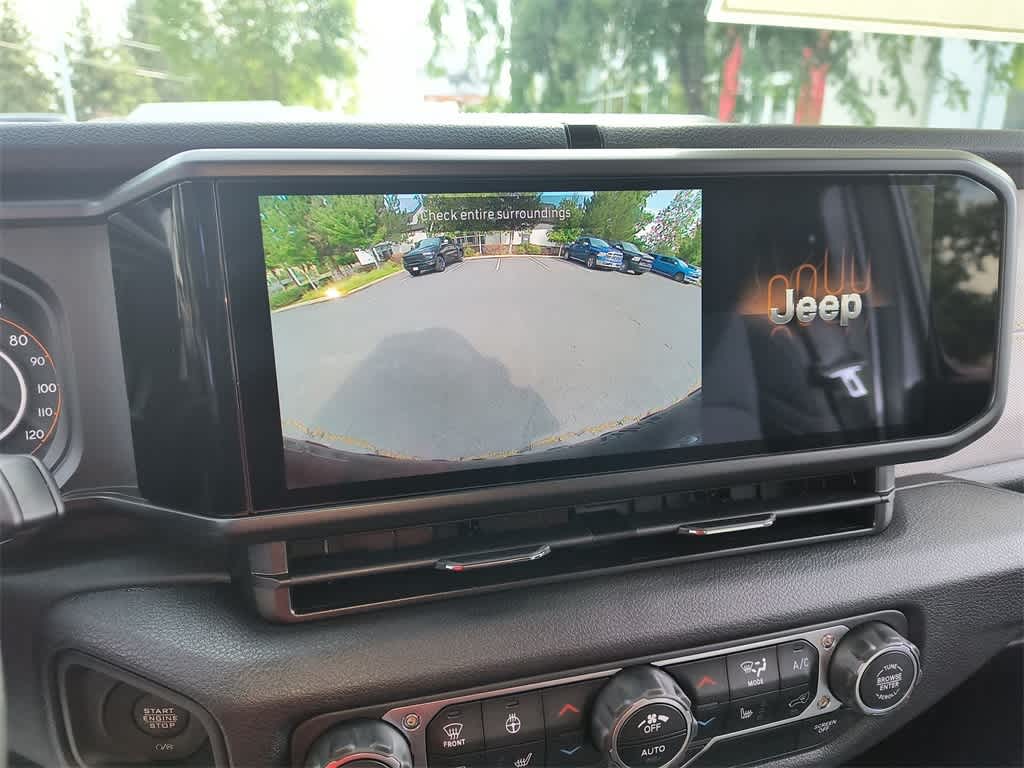 Thumbnail: 2025 Jeep Wrangler - 17