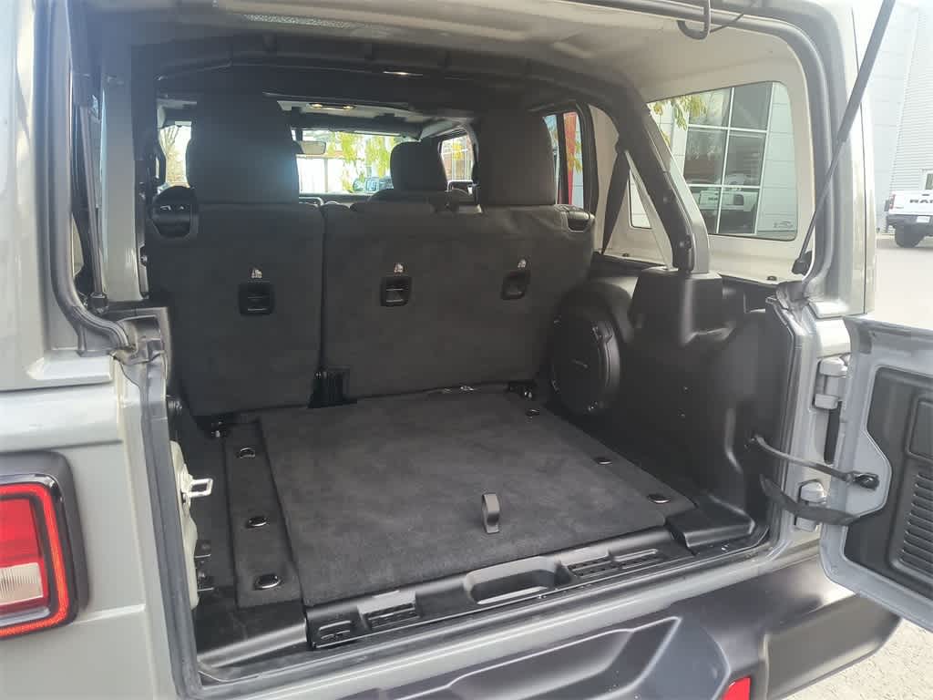 Thumbnail: 2023 Jeep Wrangler - 23