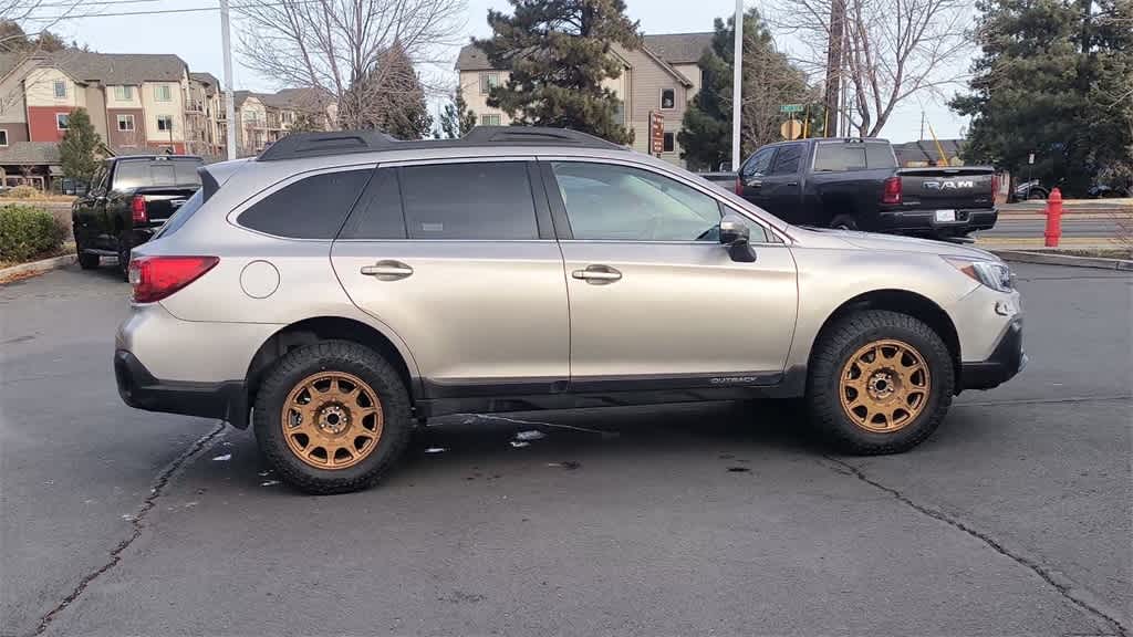 Thumbnail: 2018 Subaru Outback - 9