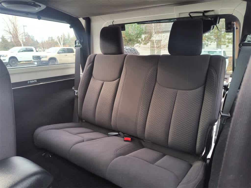 Thumbnail: 2013 Jeep Wrangler - 21