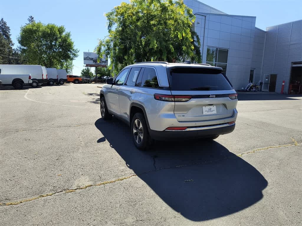 Thumbnail: 2024 Jeep Grand Cherokee - 4