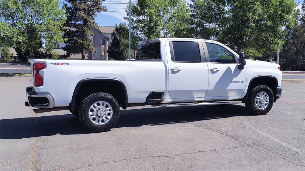 Thumbnail: 2021 Chevrolet Silverado 3500 - 9
