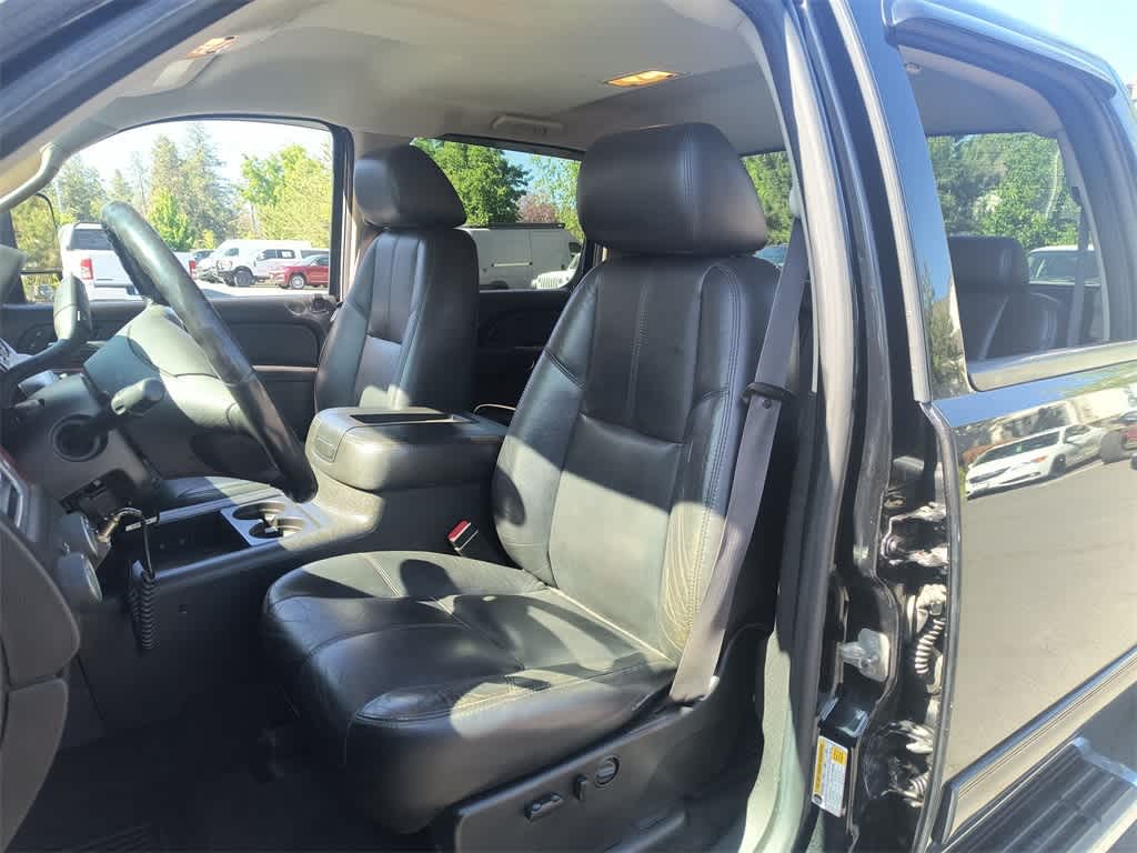 Thumbnail: 2011 GMC Sierra 2500 - 11