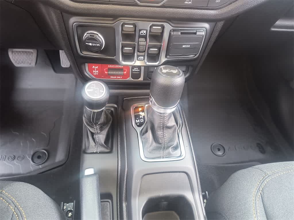 Thumbnail: 2026 Jeep Wrangler - 18