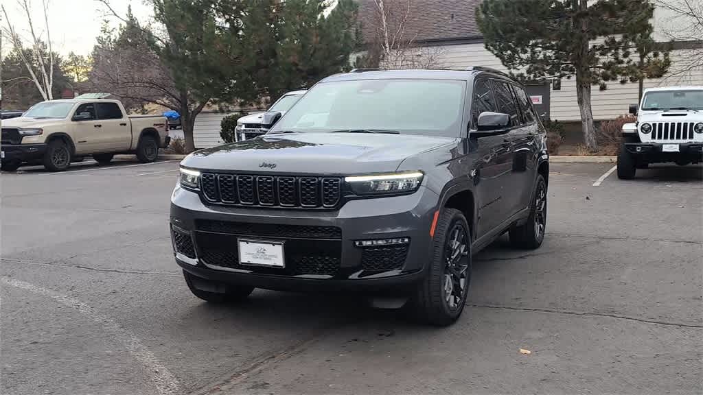 Thumbnail: 2025 Jeep Grand Cherokee L - 4