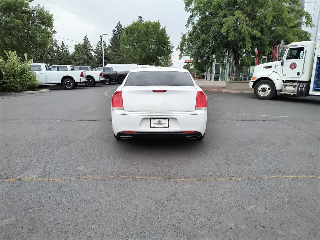 Thumbnail: 2016 Chrysler 300 - 5