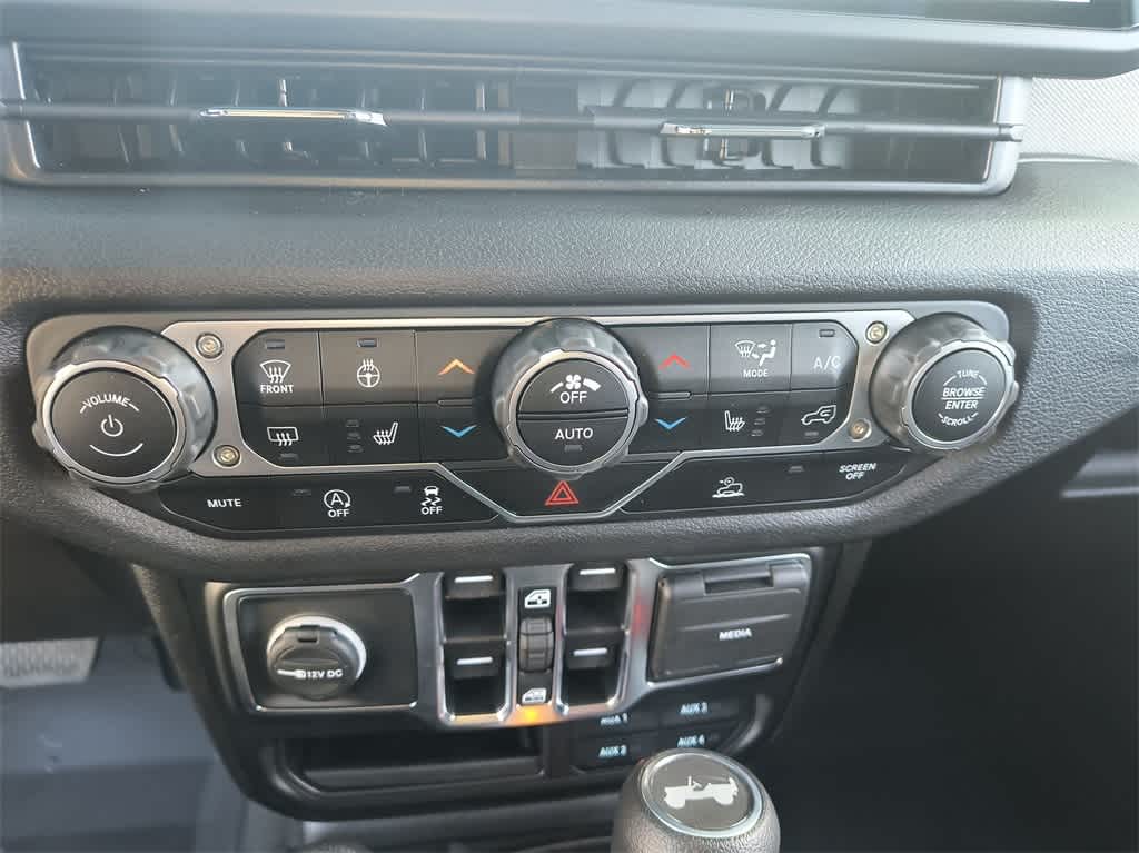 2025 Jeep Wrangler Sport S 18