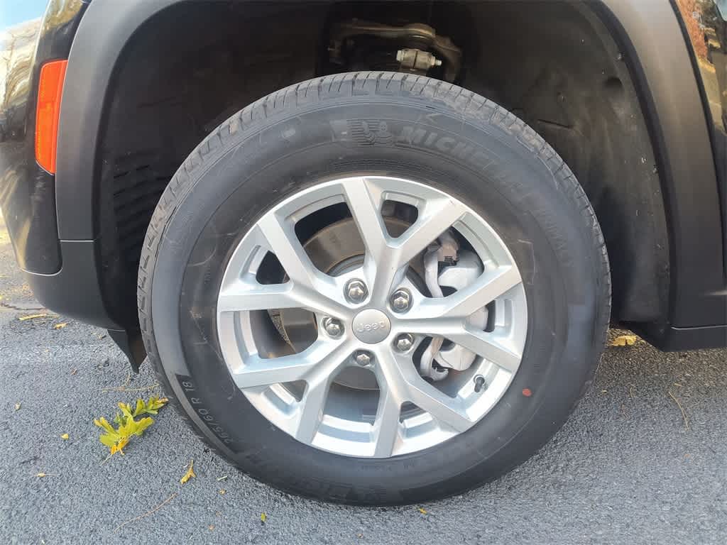 Thumbnail: 2023 Jeep Grand Cherokee - 10