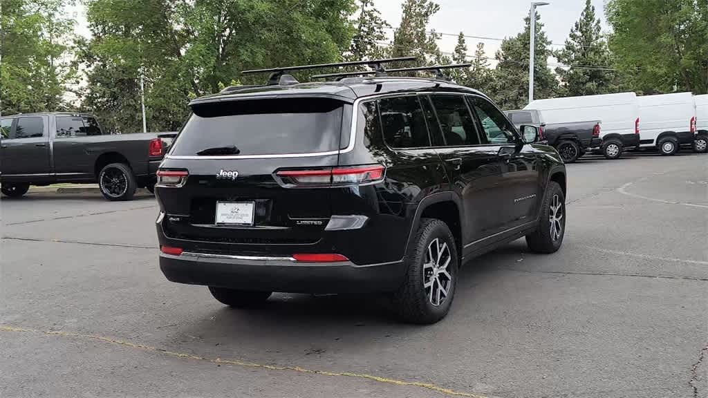 Thumbnail: 2024 Jeep Grand Cherokee L - 8