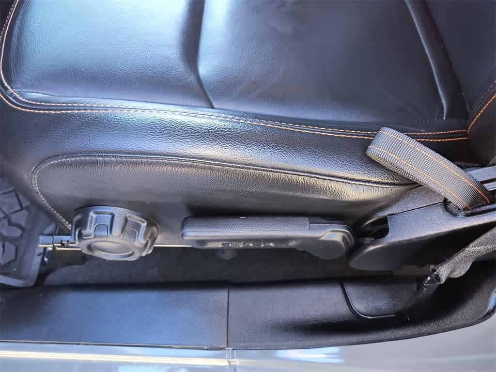 Thumbnail: 2023 Jeep Gladiator - 12