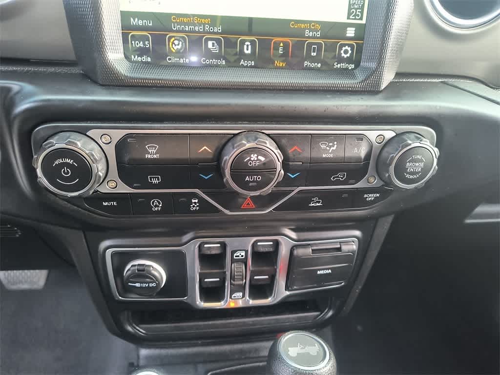 Thumbnail: 2023 Jeep Wrangler - 19