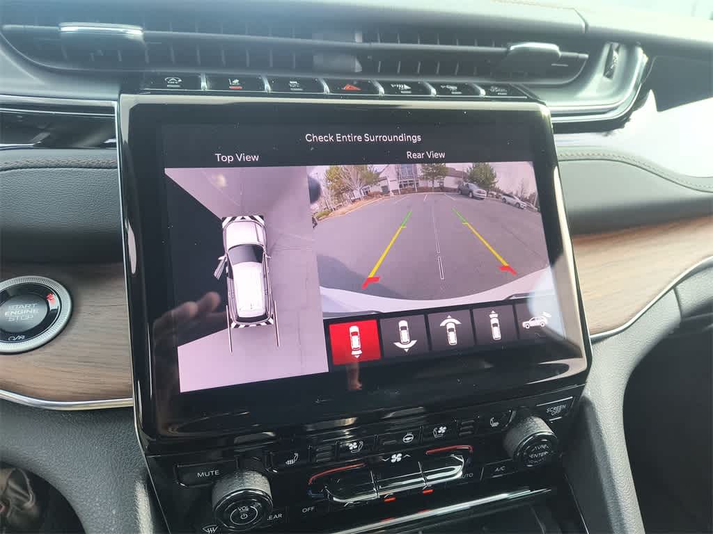 Thumbnail: 2025 Jeep Grand Cherokee L - 17