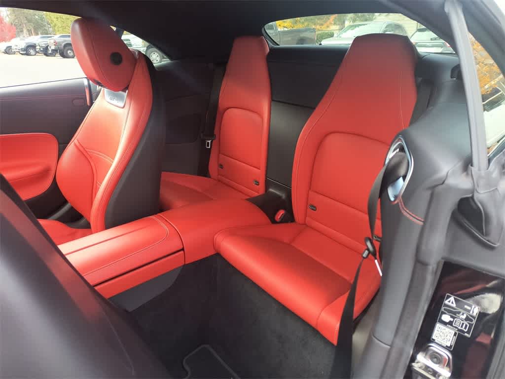 Thumbnail: 2022 Mercedes-Benz SL-Class - 22