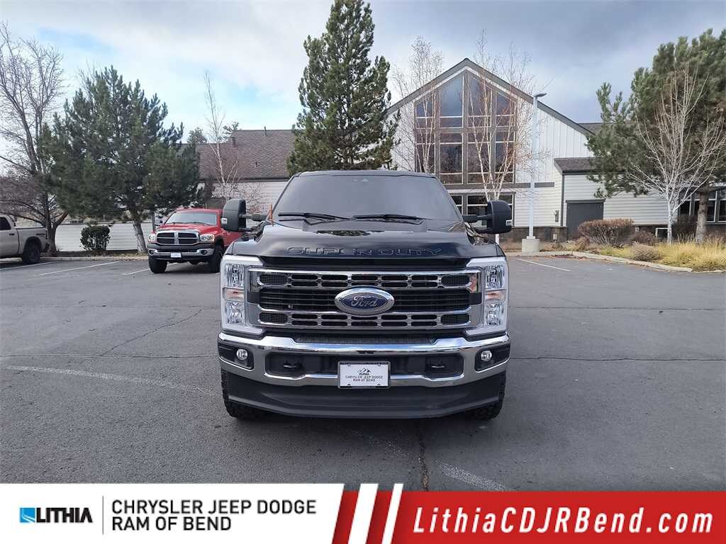 Used 2024 Ford Super Duty F-350 SRW XLT Truck