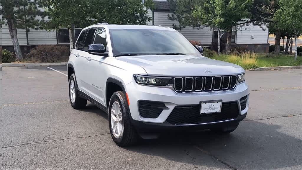 New 2025 Jeep Grand Cherokee Laredo X SUV