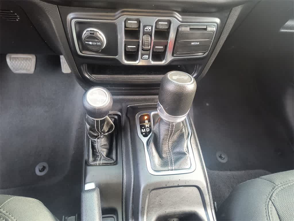 Thumbnail: 2023 Jeep Wrangler - 20