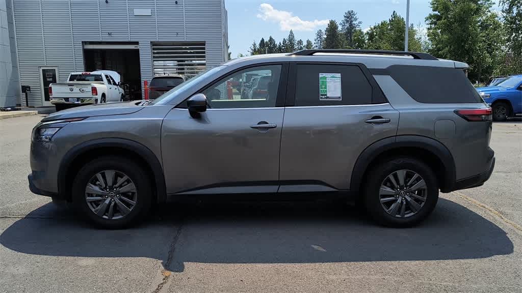 Thumbnail: 2023 Nissan Pathfinder - 5