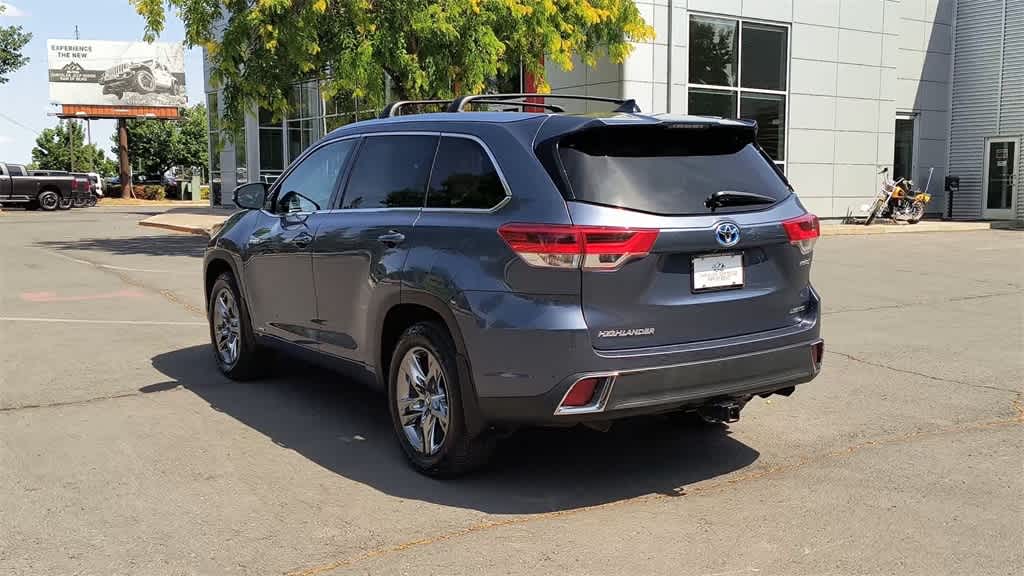 Thumbnail: 2017 Toyota Highlander - 7